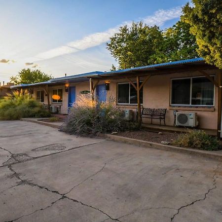 Charming 2 Bedroom Near Downtown - Rose Tree 1 Moab Exterior photo