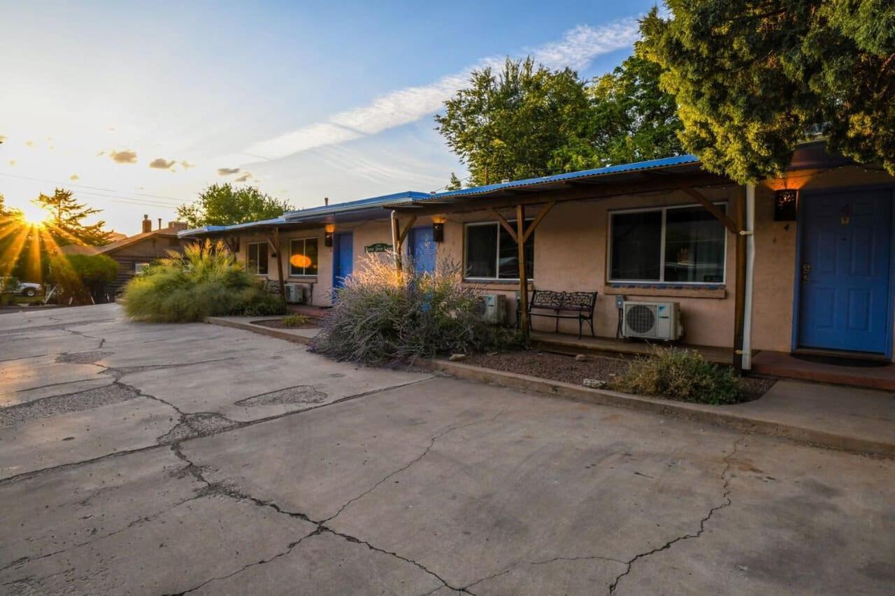 Charming 2 Bedroom Near Downtown - Rose Tree 1 Moab Exterior photo
